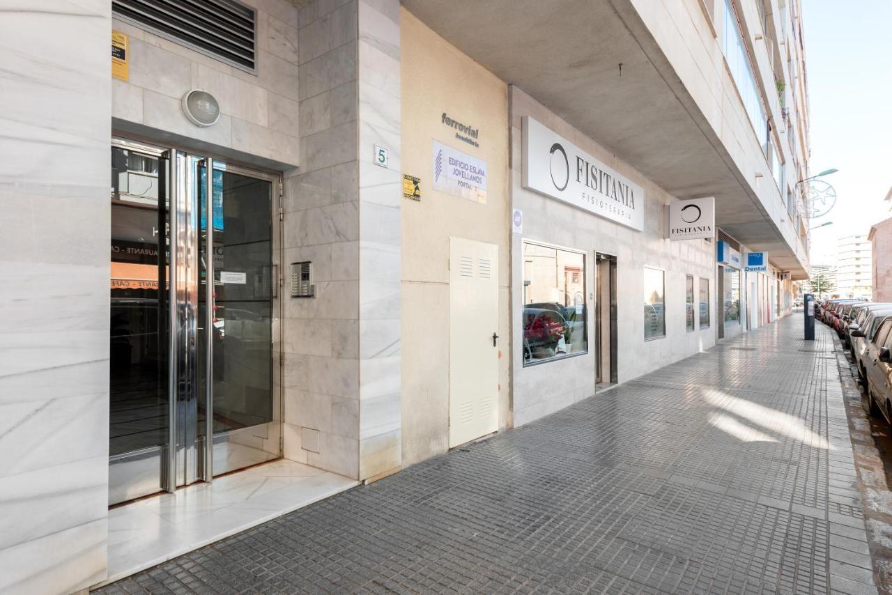 Apartament Carmen Estacion Malaga Zewnętrze zdjęcie